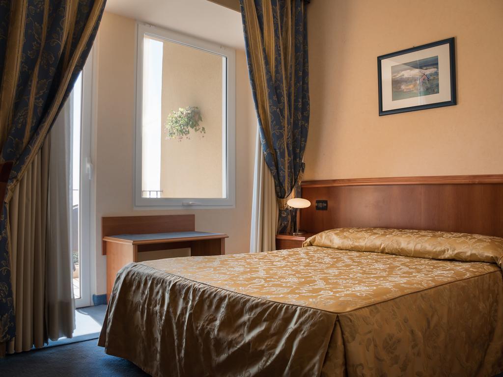Hotel Bluebay Colle Della Trinita Perugia Corciano Exterior foto